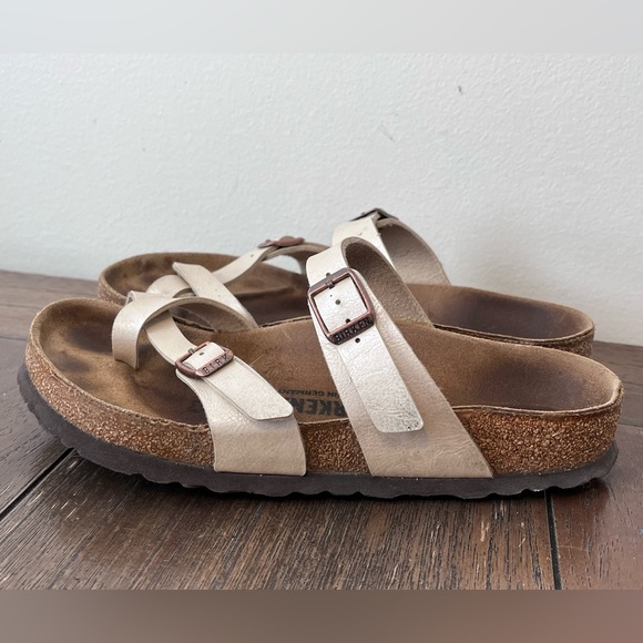 Birkenstock Shoes - Birkenstock Mayari Sandals size 38 Women’s size 7